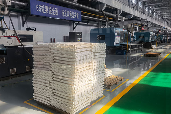 塑料漏縫板適合用于哪種豬舍？